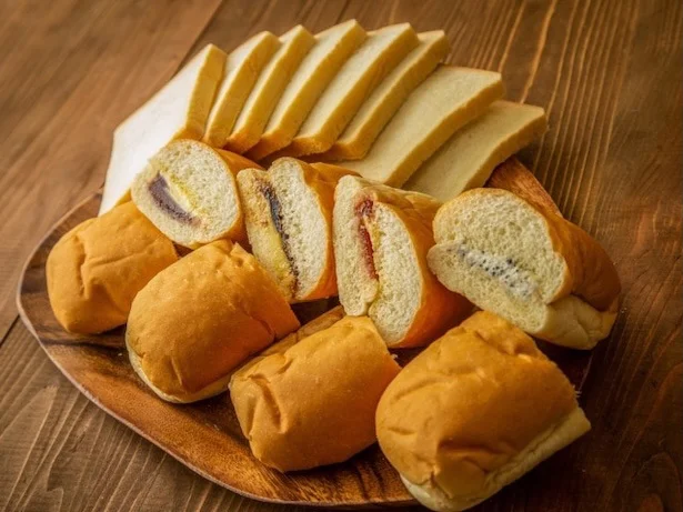 4種のコッペパン&食パンセット(あんバター、ジャムバター、クッキー&バニラ、珈琲&チーズ)