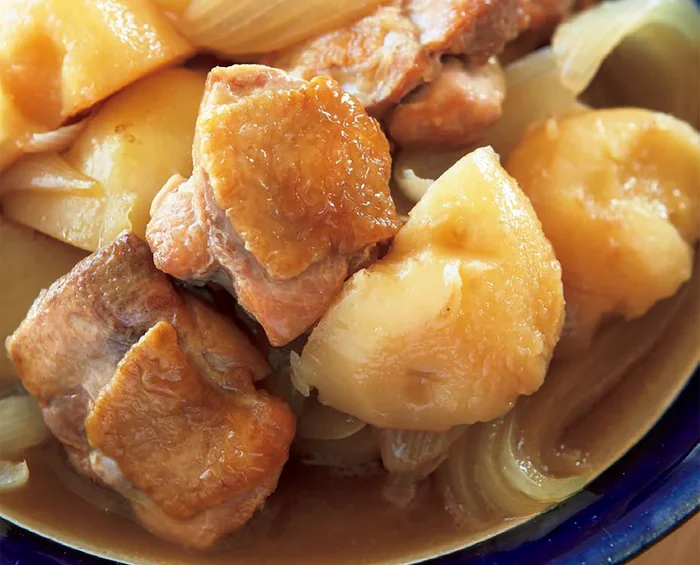 めんつゆを使ってしみしみに。味がぱっと決まる「味しみとりじゃが」