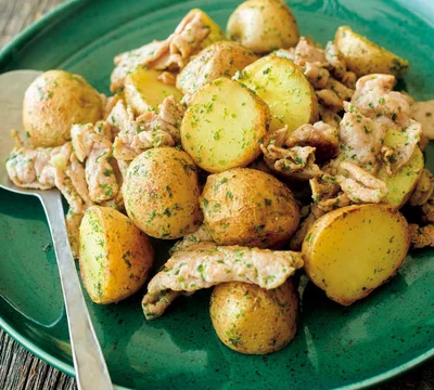 箸が止まらなくなる、相性抜群のバター＆青のり味