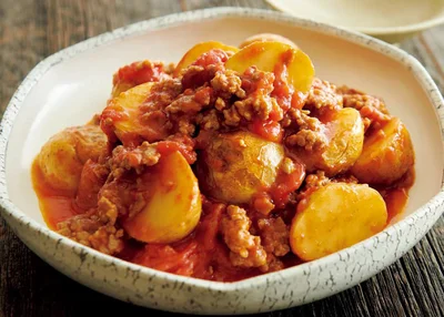 ひき肉を使い、短時間でも深みのある味わいに