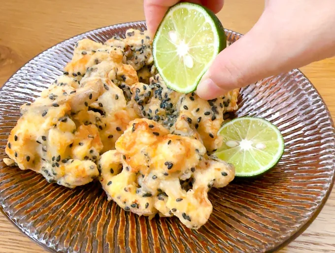 すだちをギュッと搾って、塩やしょうがじょうゆでどうぞ!