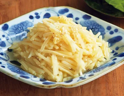 ごまを加え、塩味に奥行きを出して