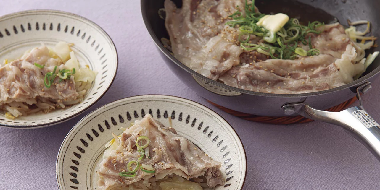 賢くほったらかして時短・簡単！フライパン任せの「もつ鍋風重ね蒸し