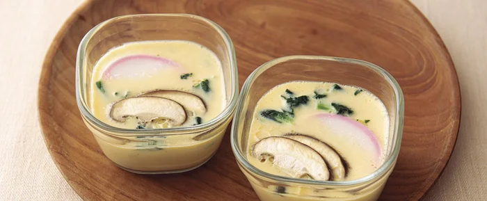 卵とだしの黄金比で失敗なし。レンチン×フライパンで作る「プルプル茶碗蒸し」／ほったらかしで愛されごはん（6）