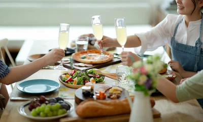 【かけるだけでもう1品】パーティーシーズンの食卓にキユーピー テイスティドレッシングを