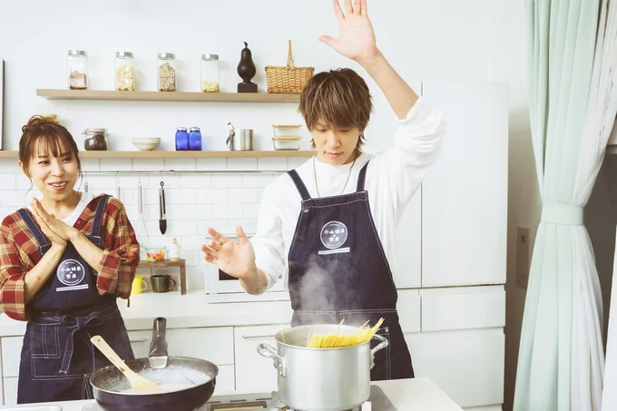 手慣れたパスタさばき
