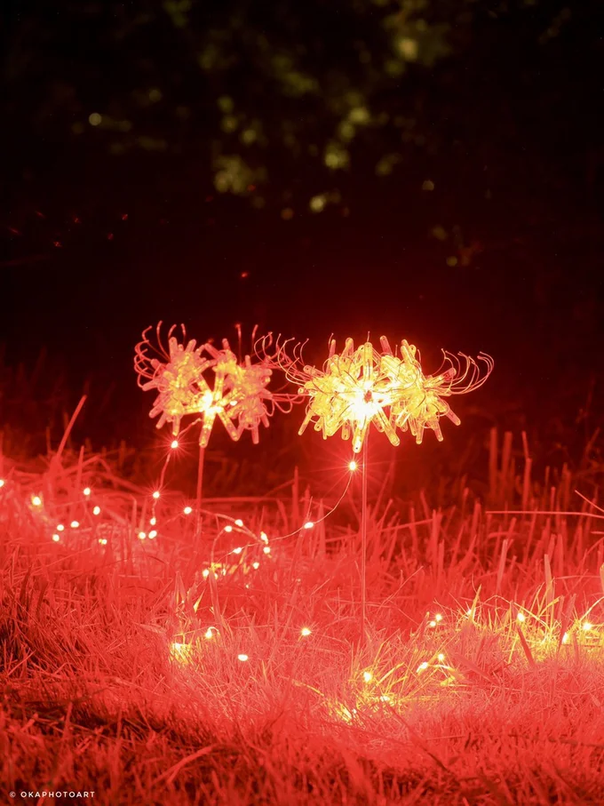 幻想的な洗濯バサミの彼岸花▶美しい作品たちの洗濯バサミは基本的に着色はしていないとのこと（⇒次へ）