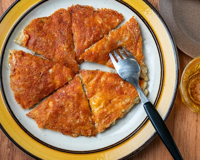 【感動の野菜レシピ】思い立ったらすぐ作れる！ うま味無限大の「えのキングガレット」