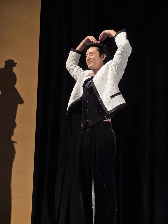 スタイル抜群のイ・ジフンさん