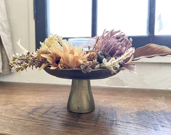 簡単なのに本格見え！100均アイテムで作る秋の真鍮風キャンドルスタンド