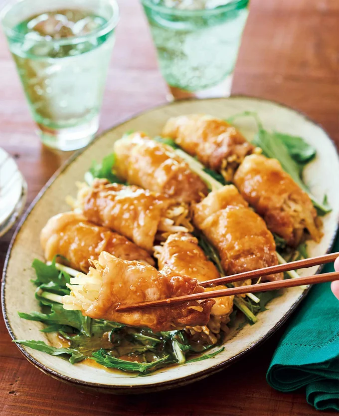 もやしの肉巻きレンジ照り焼き（料理・上島亜紀、撮影・難波雄史）