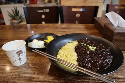 韓国式ジャージャー麺