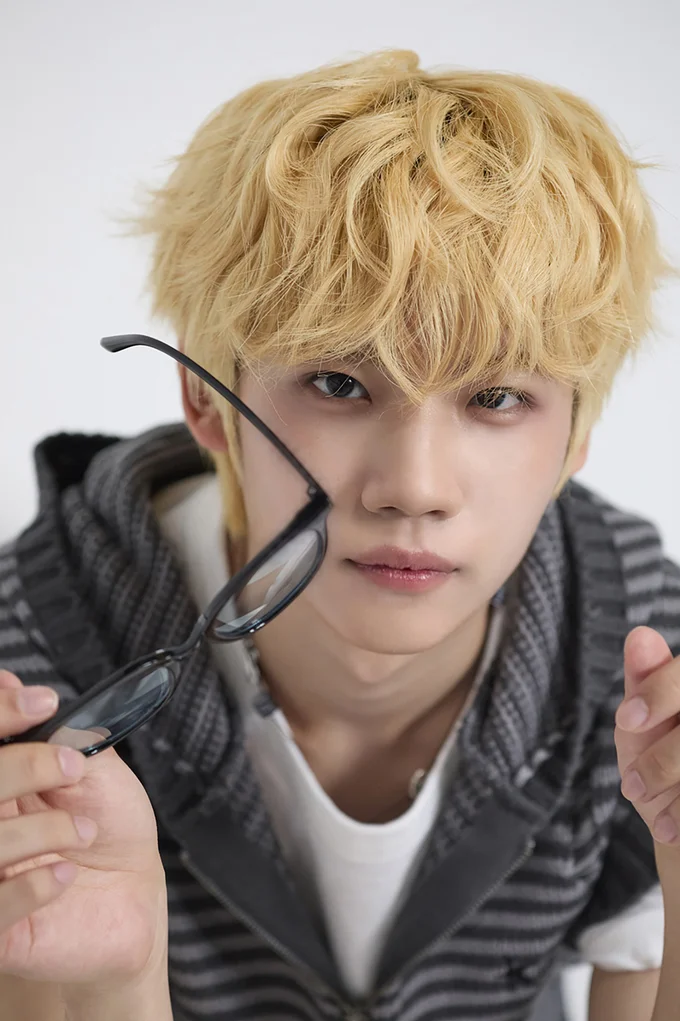 CLOSE YOUR EYESのYouTubeでも笑顔を絶やさず頑張るケンシンさんの姿を見ることができます！