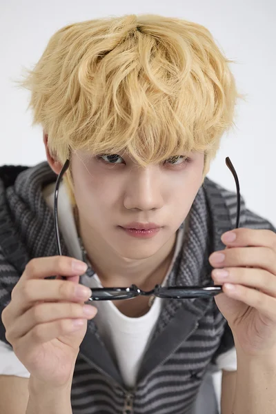 メンバーからも愛されているケンシンさん。最初は言葉の壁があったとは思えないほど素敵な雰囲気のグループですね