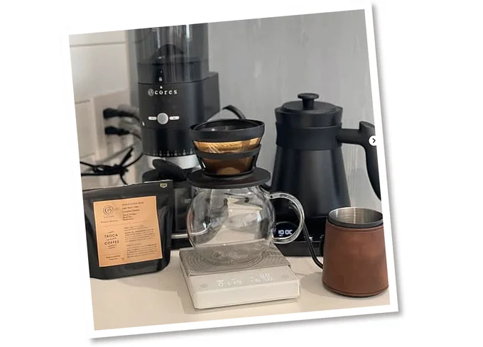 竹内さんがこだわって集めた、新しいコーヒー器具たち