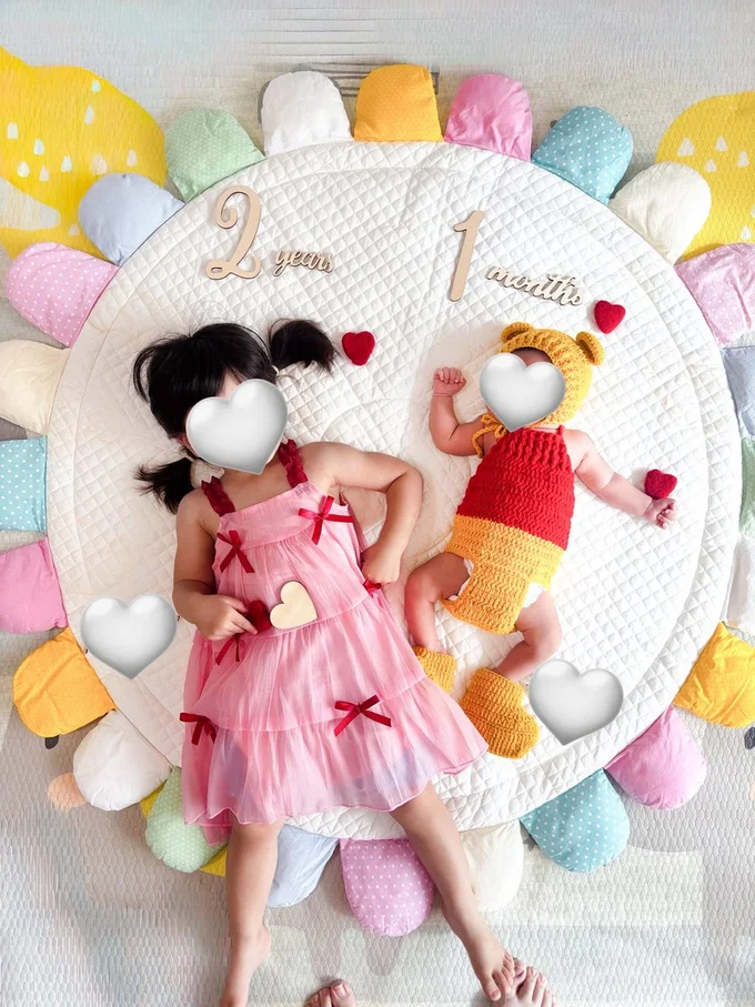 1カ月記念の息子さんと娘さん▶息子さんが加わって4人生活へ（⇒次へ）