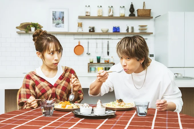 パスタをパクッ!