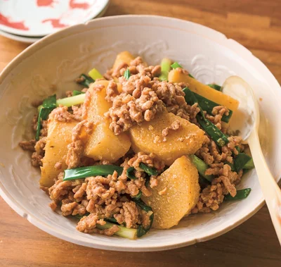 ホクホクの長いもにコク深い煮汁がマッチ！「豚ひき肉と長いもの担担（タンタン）煮」