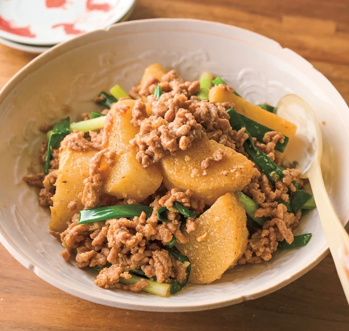 ホクホクの長いもに風味豊かでコク深い煮汁がマッチ！「豚ひき肉と長いもの担担（たんたん）煮」
