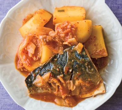 さばとじゃがいものキムチみそ煮