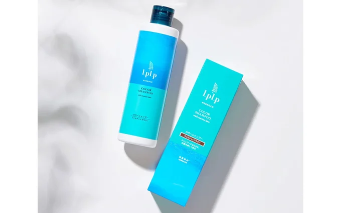 白髪染めとうねりケアが同時に叶うカラーシャンプー