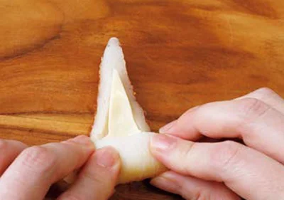 手前からきつく巻いていく