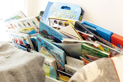 そんな渡邉さん宅のリビング・ダイニングの隅には子どものおもちゃや本がびっしり！
