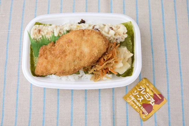 のり弁当専用に開発された「プレミアムソース」