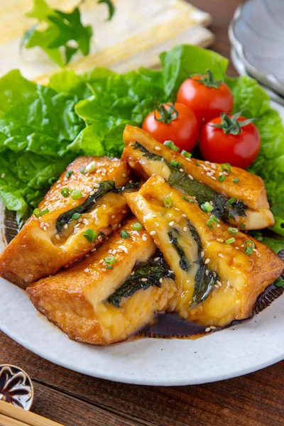 おすすめレシピ。厚揚げの青葉チーズ風甘辛照り焼き