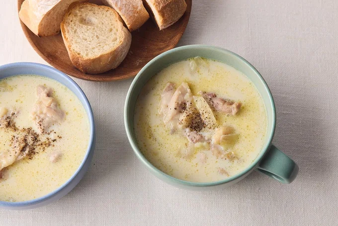 鶏ももとじゃがいもの豆乳ポタージュ