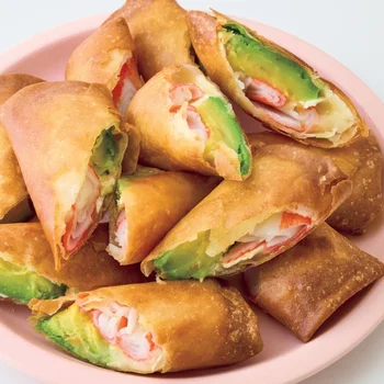 「え、これも春巻きに？！」カレー粉・アボカド・さばで作るアイデア春巻き3選