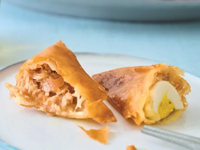 ツナとうずら卵のチーズ春巻き