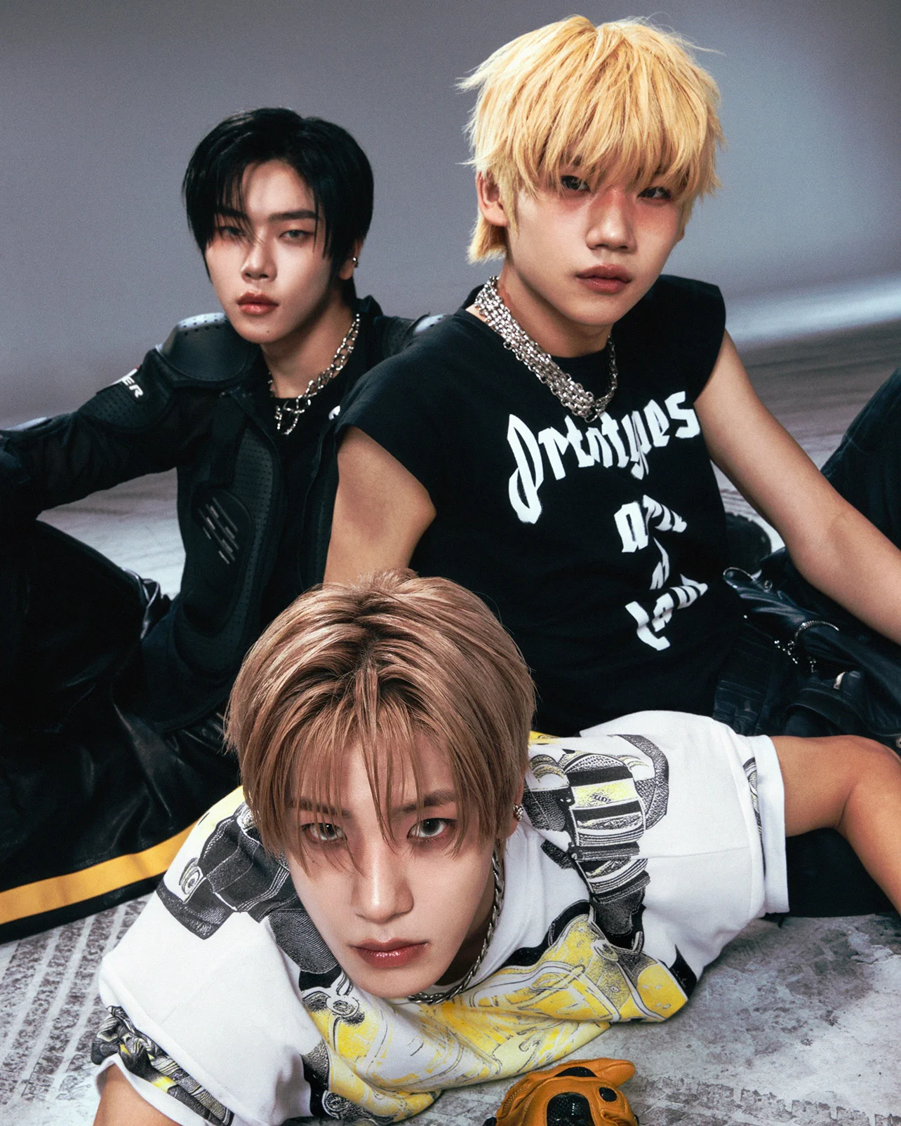 大注目の【CLOSE YOUR EYES】ミニアルバム『blackout』リリース記念