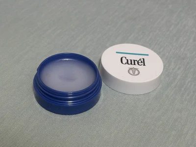 翌朝の状態が全然違う！キュレル リップバーム