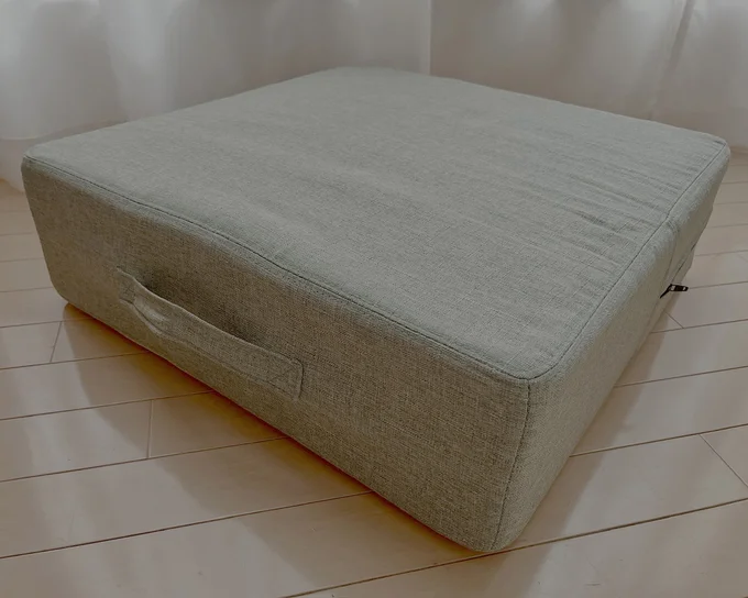 意外に楽しくて親たちも飛んでます！SAKODA スプリングキューブ トランポリンクッション