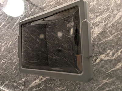 タブレット防水ケース