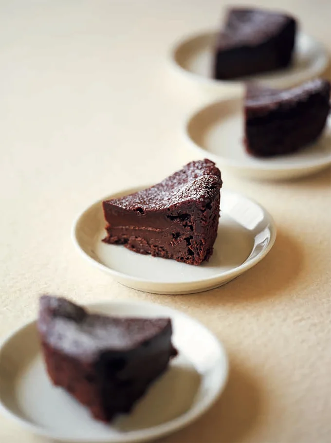 繊細なチョコの温めは、電子レンジを使えばぐっと手軽に