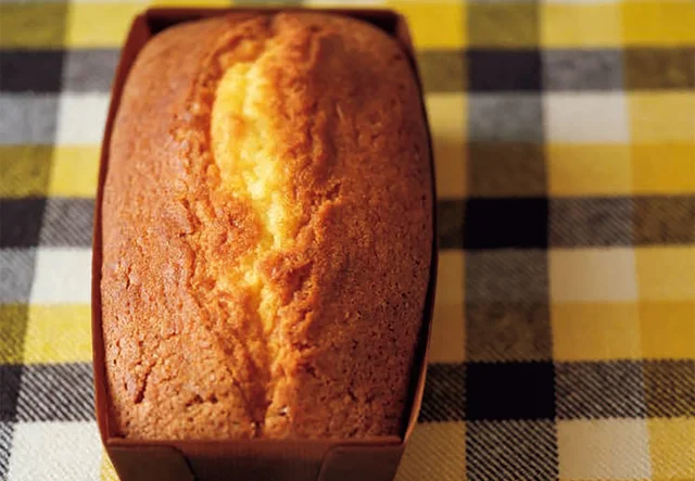 仕上がりはふんわり軽やか。ホットケーキミックスで作る「パウンドケーキ」