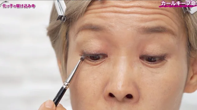 「脱・老け顔」神アイテムの使い方を伝授！超人気ヘアメイク職人・化け子直伝「10歳若返る」ベースメイクの極意