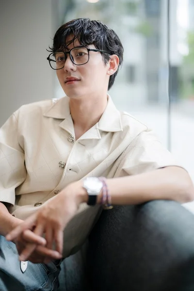 高良健吾の目の演技に引き込まれたというイ・ジフン（▶次へ）