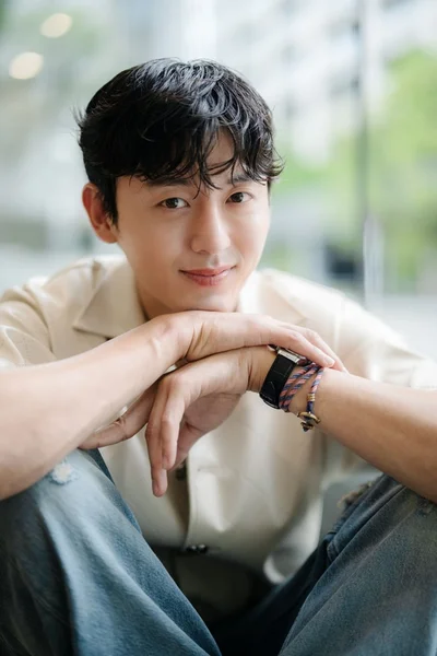 昔はひとりで抱えて苦しんだこともある、と打ち明けてくれました（▶次へ）