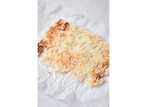 ラップをかけずに電子レンジで5分加熱し、粗熱をとる