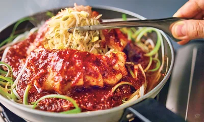 【韓国人オッパ セミのレシピ】圧巻のビジュアルにテンションアップ！ 「山盛り豆もやしプルコギ」