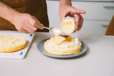 プリン2つ分を乗せていきます