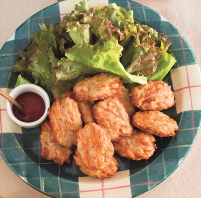 外はカリカリ、中はふわふわの揚げたてをどうぞ「細切りにんじんナゲット」