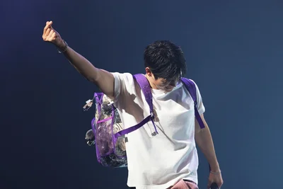 エギヤでのリュック姿が可愛い！　ファンに全力で応えるパフォーマンスで会場はひとつに