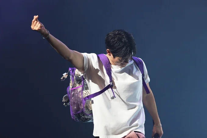 エギヤでのリュック姿が可愛い！　ファンに全力で応えるパフォーマンスで会場はひとつに