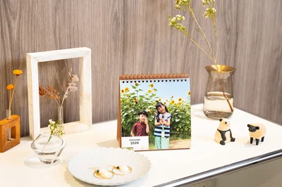 帰省土産に人気の富士フイルムのフォトカレンダー「COYOMI」