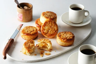 アーモンドの香ばしさが広がる、ごほうびデニッシュ