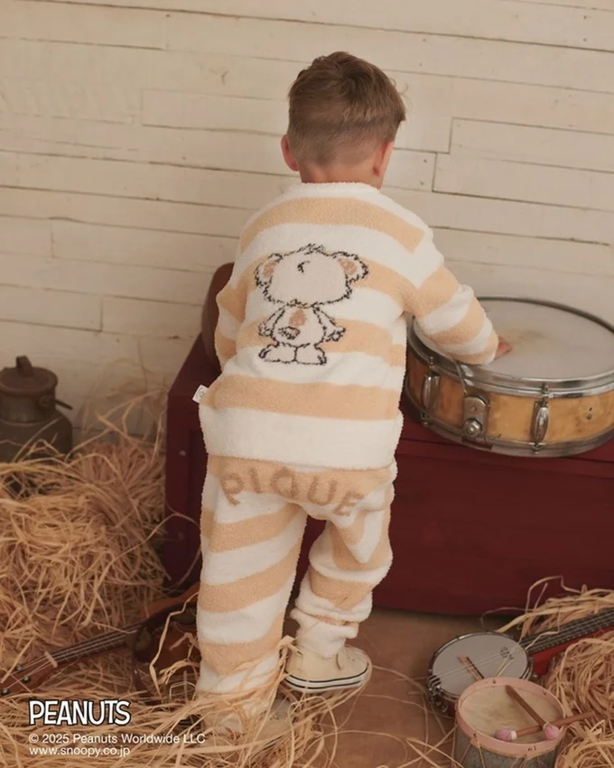 「ベビモコプルオーバー(アンディ)」(5940円)、「ベビモコロングパンツ(アンディ)」(5940円)